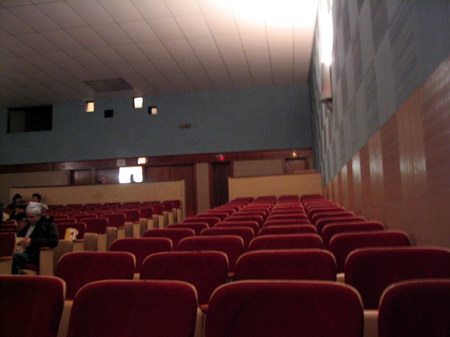 Sun Theatre - Auditorium (newer photo)